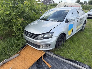 Авто Volkswagen Polo 2017 № 8951465
