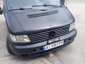 Авто Mercedes 220 2000 № 8951473