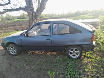 Авто Opel Kadett 1988 № 8951477