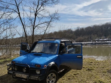 Авто ВАЗ 2121 1991 № 8951513
