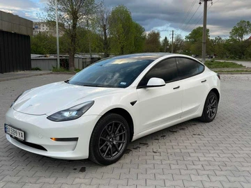 Авто Tesla Model 3 2021 № 8951706