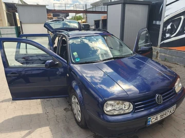 Авто Volkswagen Golf 2002 № 8951790