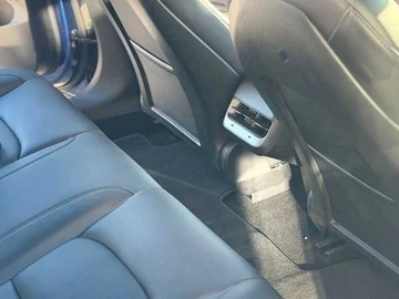 Авто Tesla Model 3 2021 № 8951888