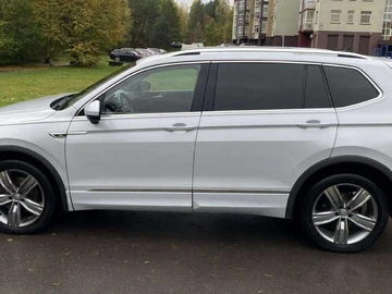 Авто Volkswagen Tiguan 2018 № 8951889