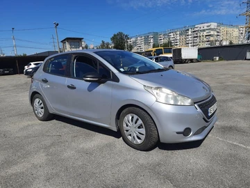 Авто Peugeot 208 2013 № 8951929
