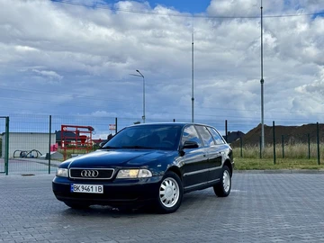 Авто Audi A4 2000 № 8952039