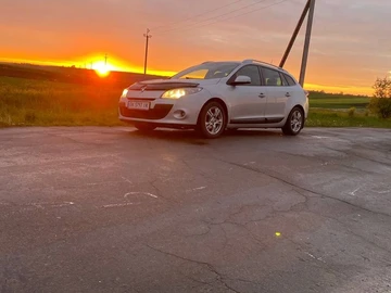 Авто Renault Megane 2010 № 8952103