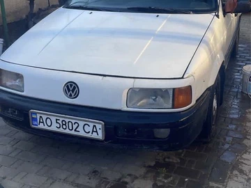 Авто Volkswagen Passat Variant 1989 № 8952172