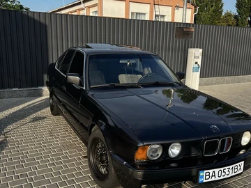Авто BMW 5 Серия 1993 № 8952309