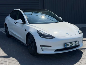 Авто Tesla Model 3 2022 № 8952731