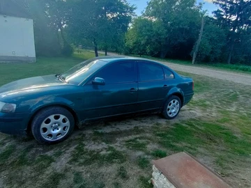 Авто Volkswagen Passat Sedan 1999 № 8953027