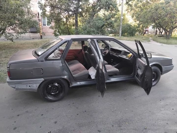 Авто Renault 21 1990 № 8953040