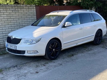 Авто Skoda Superb 2011 № 8953239