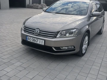 Авто Volkswagen Passat Variant 2013 № 8953299