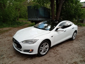 Авто Tesla Model S 2013 № 8953400