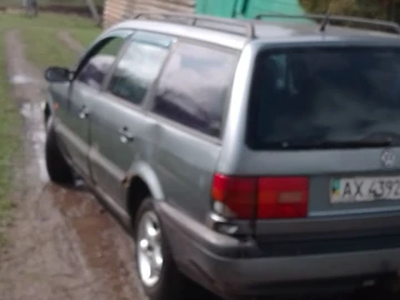 Авто Volkswagen Passat Sedan 1994 № 8953609