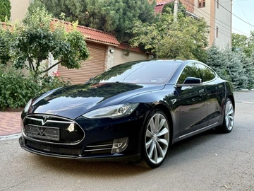 Авто Tesla Model S 2015 № 8953683