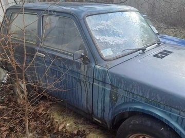 Авто ВАЗ 2121 1999 № 8953769