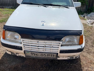 Авто Opel Kadett 1988 № 8953887