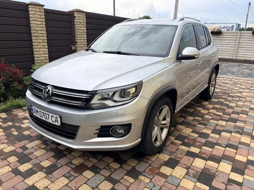 Авто Volkswagen Tiguan 2015 № 8953949