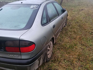 Авто Renault Laguna 1997 № 8953976