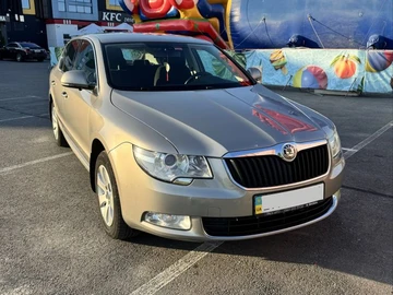 Авто Skoda Superb 2013 № 8953972