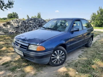 Авто Opel Astra 1992 № 8954100
