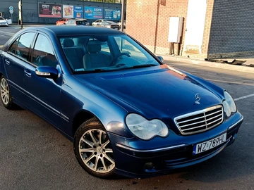 Авто Mercedes 220 2003 № 8954104