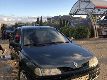 Авто Renault Laguna 1995 № 8954140