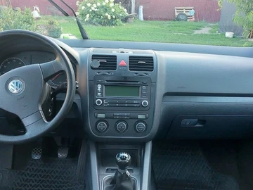 Авто Volkswagen Golf 2005 № 8954303