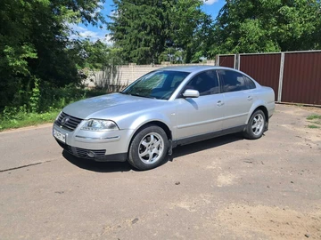 Авто Volkswagen Passat Sedan 2003 № 8954389