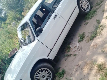 Авто ВАЗ 2107 1990 № 8954397