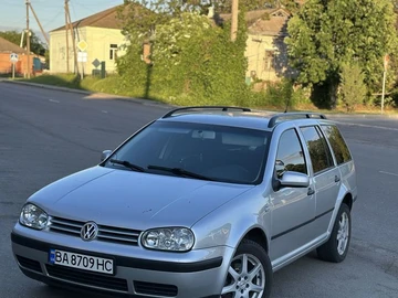 Авто Volkswagen Golf 2003 № 8954515