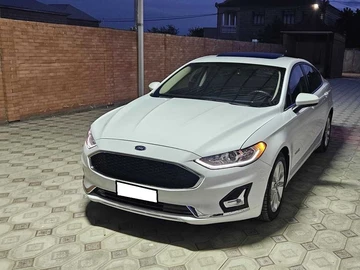 Авто Ford Fusion 2019 № 8954580