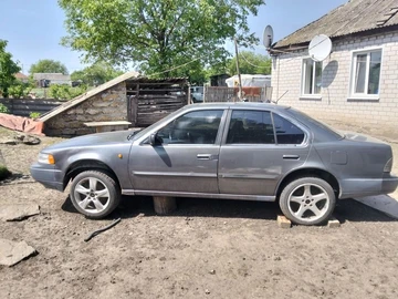 Авто Nissan Maxima 1991 № 8954790