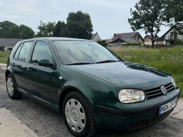 Авто Volkswagen Golf 1999 № 8954974