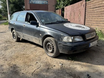 Авто Volvo V40 Kombi 1999 № 8955083