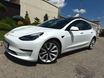 Авто Tesla Model 3 2019 № 8955264