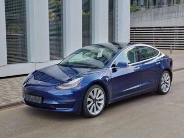 Авто Tesla Model 3 2020 № 8955267
