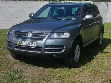 Авто Volkswagen Touareg 2005 № 8955385