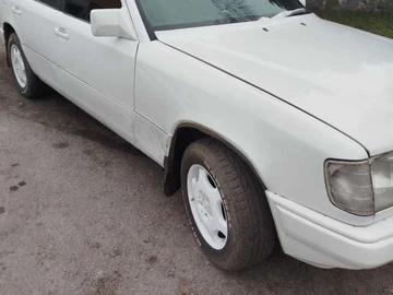 Авто Mercedes 200 2004 № 8955404