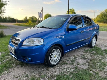 Авто Chevrolet Aveo 2007 № 8955475