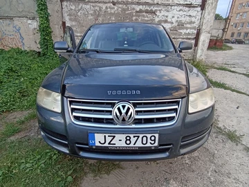 Авто Volkswagen Touareg 2004 № 8955494