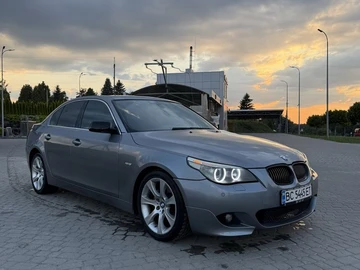 Авто BMW 5 Серия 2004 № 8955703