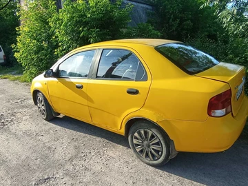 Авто Chevrolet Aveo 2005 № 8955723