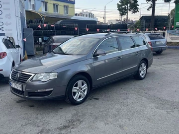 Авто Volkswagen Passat Variant 2005 № 8955843