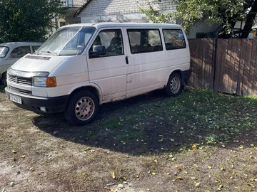 Авто Volkswagen Transporter 1994 № 8956274
