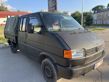 Авто Volkswagen Transporter 2000 № 8956276
