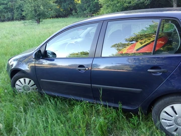 Авто Volkswagen Golf 2005 № 8956314