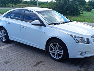 Авто Chevrolet Cruze 2010 № 8956378